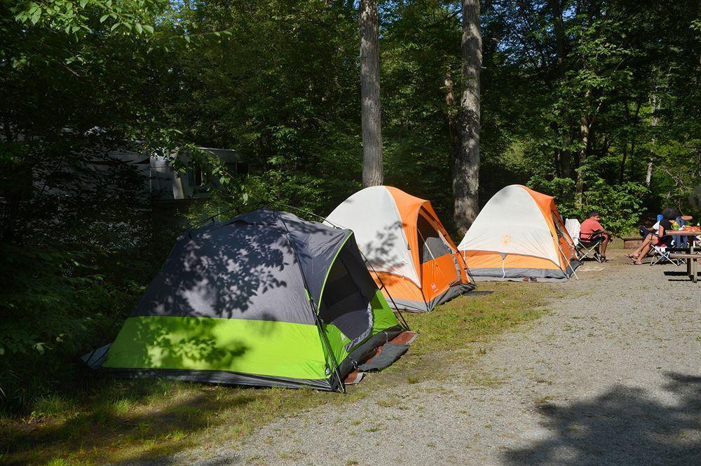 Lake George Escape - Campground Warrensburg Buitenkant foto