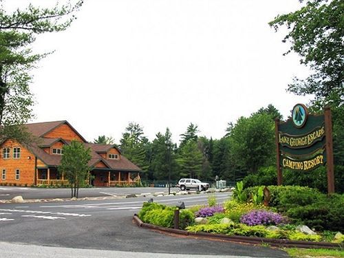 Lake George Escape - Campground Warrensburg Buitenkant foto