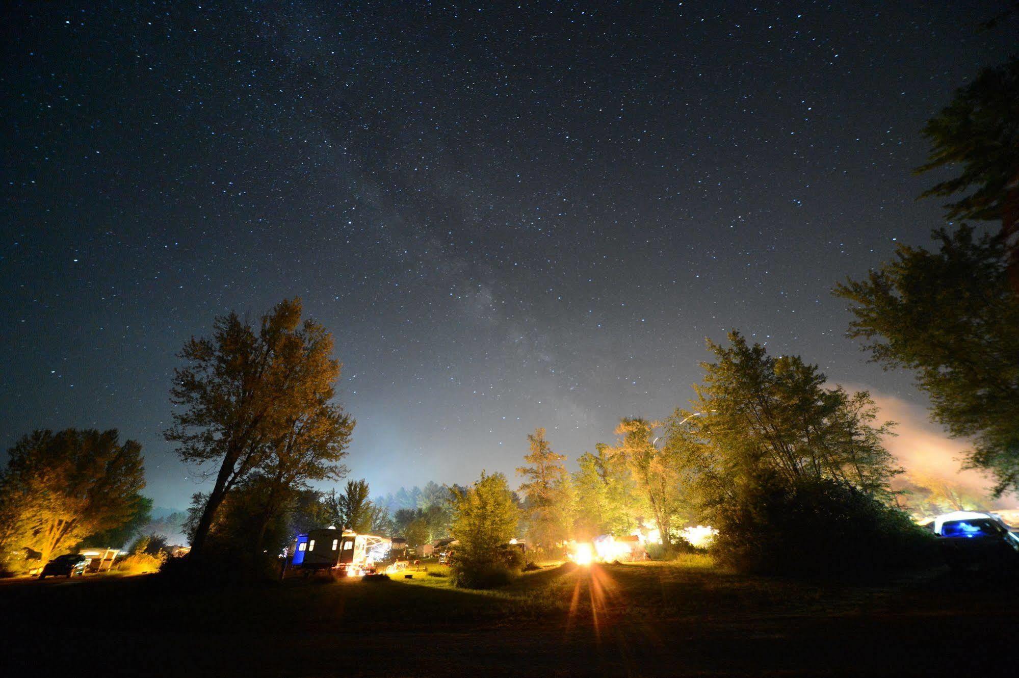 Lake George Escape - Campground Warrensburg Buitenkant foto