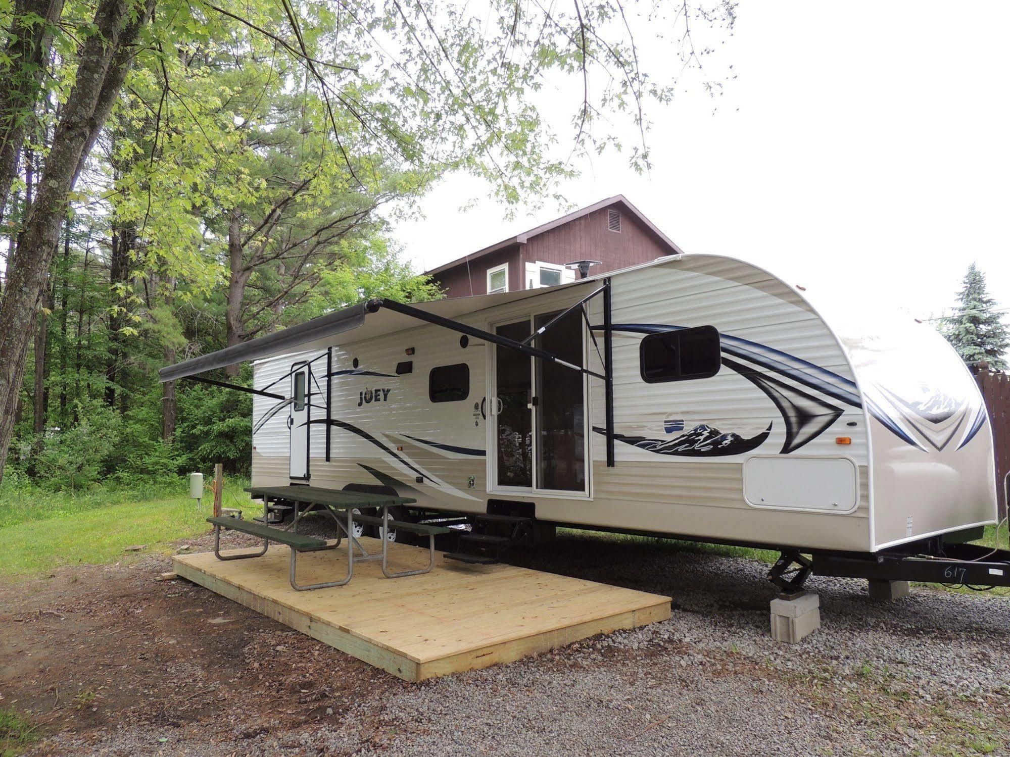 Lake George Escape - Campground Warrensburg Buitenkant foto