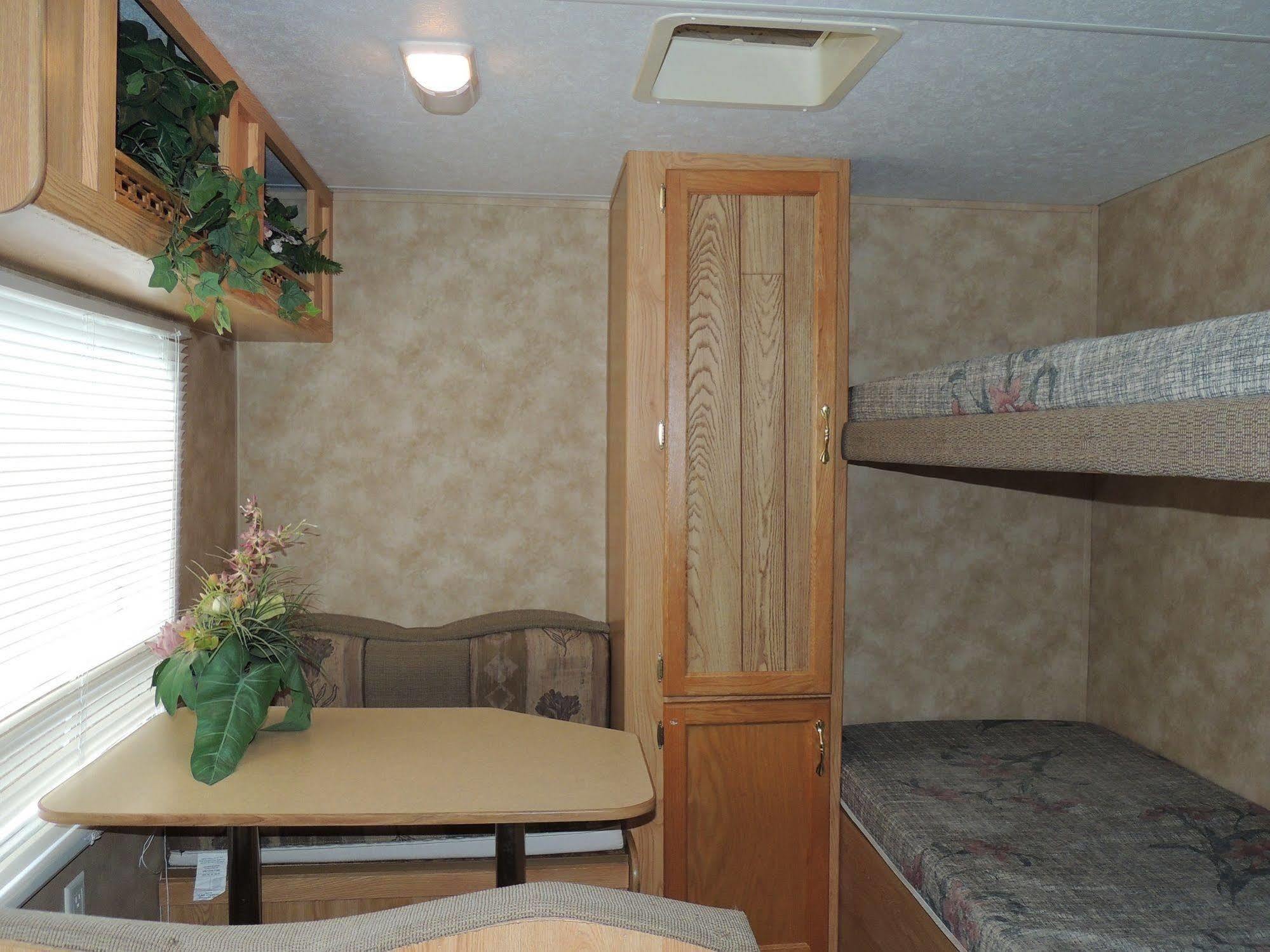 Lake George Escape - Campground Warrensburg Buitenkant foto