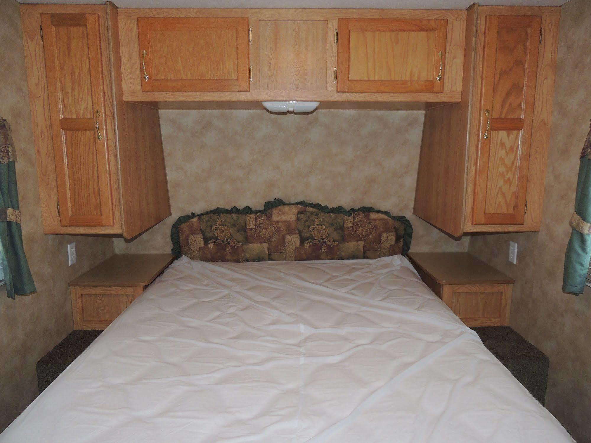 Lake George Escape - Campground Warrensburg Buitenkant foto