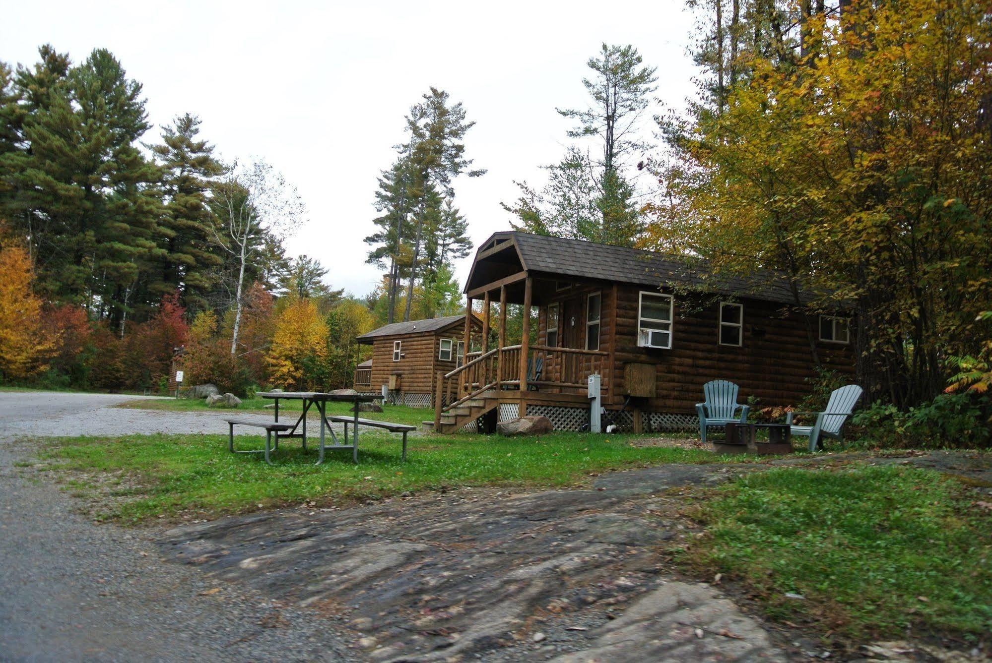 Lake George Escape - Campground Warrensburg Buitenkant foto